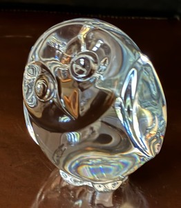 lot 105 image: Stuben Crystal Owl FIgurine