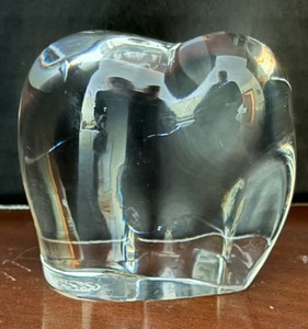 lot 111 image: Baccarat Elephant Figurine