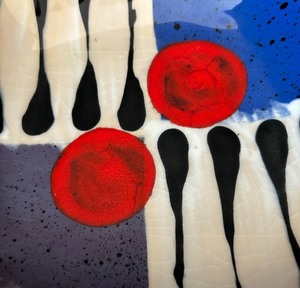 lot 130 image: Artisan Made Pottery Plate