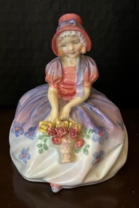 lot 165 image: Royal Doulton Janet and Monica Figurines