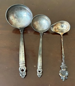 lot 161A image: Sensational Silver Plated Serving Utensils