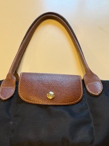 lot 190 image: Longchamp Hand Bag