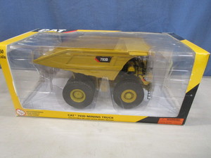 Cat Diecast 793D Mining Truck, Norscot