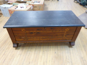 lot 30 image: Cedar Chest
