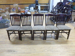 lot 77 image: 5 Dining Chairs