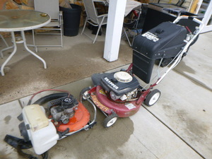 lot 103 image: Backpack Blower and Snapper Mower FOR PARTS ONLY