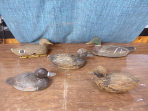 lot 115 image: 5 Vintage Duck Decoys