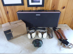 lot 123 image: Hunting Items