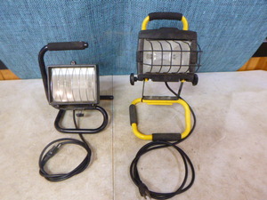lot 128 image: 2 Shop Lights