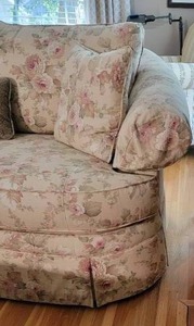lot 16 image: Ethan Allen Floral Kidney Shaped Sofa, A