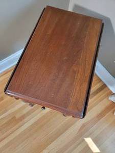 lot 23 image: Cherry Drop Leaf Side Table