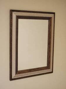 lot 85 image: Chic Weathered Decor Wall Mirror