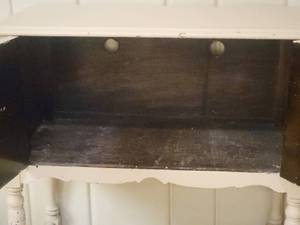 lot 82 image: Vintage Farmhouse Accent Cabinet