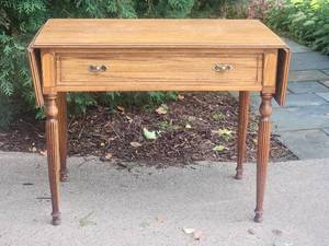 lot 67 image: Vintage Hardwood Writin g Desk