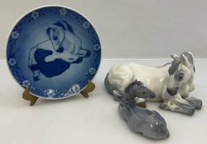 RARE Royal Copenhagen Horse Figurine Set With Matching Plate & Brass Plate Holder