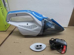 lot 35 image: Dirt Devil QuickFlip Wet Dry Held Cordless Vacuum Cleaner, Rechargeable Small Hand Vac, Lightweight, BD30225, Blue, No Size USED, TESTED, WORKS