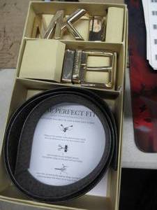 lot 50 image: Michael Kors Signature Reversible Buckle 558732 Belt (Brown, Small) BUCKLE IS SCRATCHED UP, LIKE NEW