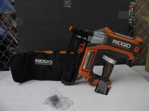 lot 104 image: Ridgid HyperDrive 16 Gauge 18v Brushless 2-12 In. Straight Finish Nailer TESTED, WORKS, SLIGHTLY USED