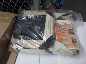 lot 127 image: PETLUV Carrier Large, Tan OPENDAMAGED BOX, NEW