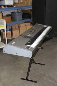 lot 51 image: Yamaha Motif8 Motif 8 Full-Size Portable Electronic  Digital Keyboard Piano Synthesizer Musical Instrument