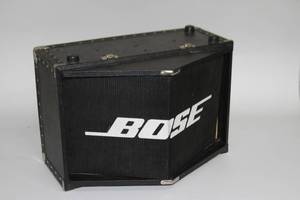 lot 53 image: Bose 800 Portable PA Speaker