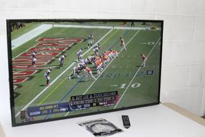 lot 92 image: Samsung 49 DC-J Series Full HD Digital Signage Edge-Lit LED Professional Display  Monitor
