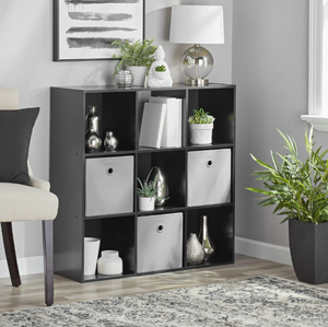 lot 175 image: Mainstays 9-Cube Storage Organizer