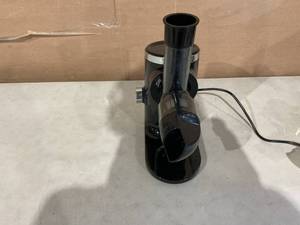 lot 384 image: Aeitto Juicer Machines, Quiet Motor Juicer, Cold Press Juicer, Masticating Juicer