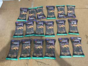 lot 168 image: LOT OF 18 15 Cards Magic The Gathering Streets of New Capenna Booster Draft Pack