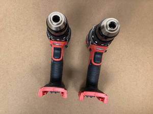 lot 684 image: LOT OF 2 Milwaukee Cordless DrillDriver 2606-20