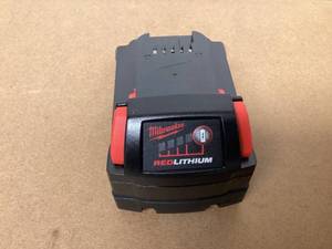 lot 687 image: Milwaukee 48-11-1850 M18 Redlithium 5.0Ah Battery