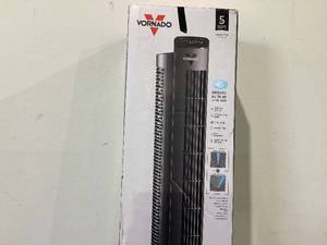 lot 705 image: Vornado OZI42X W Tower Fan, 42 Tall