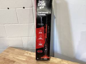 lot 545 image: Dirt Devil 3-in-1 Lightweight Corded Upright and Handheld Multi-Surface Vacuum EV1426CS