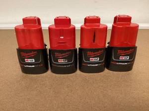 lot 570 image: LOT OF 4 Milwaukee 48-11-2401 Genuine OEM M12 REDLITHIUM Battery