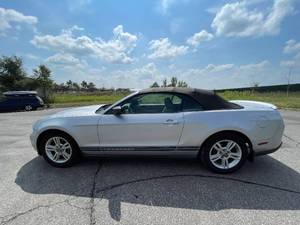 2010 Ford Mustang V6