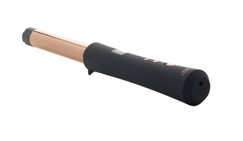 lot 831 image: Unplugged Beauty 1 Cordless Curling Wand (Matte Black)