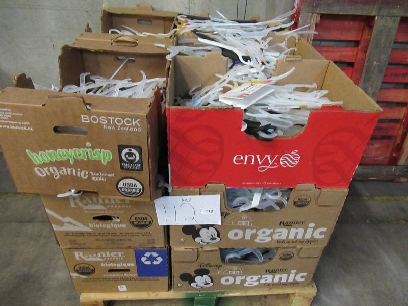 lot 112 image: Pallet of Miscellaneous Plastic Clothing Hangers