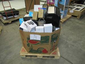 lot 114 image: Pallet of Store Overstock Store and Ecommerce Product and Returns