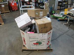 lot 124 image: Pallet of Store Overstock Store and Ecommerce Product and Returns