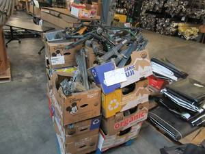 lot 135 image: Pallet of USED Power Tools