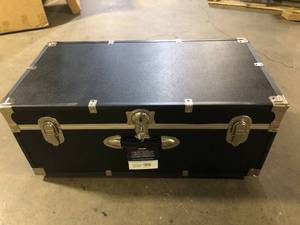 Seward Trunk Seward Explorer 30 in. Trunk with Wheels & Lock, Black Customer Returns See Pictures