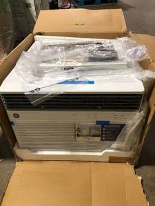 GE 14,000 BTU 115V Window Air Conditioner Cools 700 Sq. Ft. with SMART technology, ENERGY STAR and Remote in White  Customer Returns See Pictures