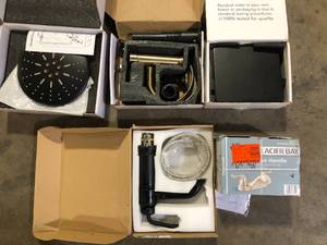 Lot of Assorted Bathroom Items Various Models and Conditions Customer Returns See Pictures
