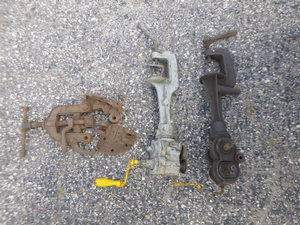 Industrial Grips and Pipe Vise
