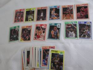 lot 14 image: 1989-90 Fleer Basketball Cards ...