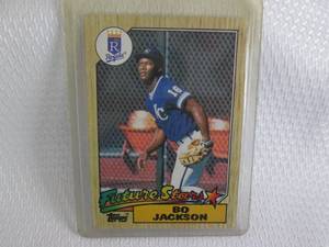 lot 18 image: 1987 Topps Bo Jackson Rookie Card...