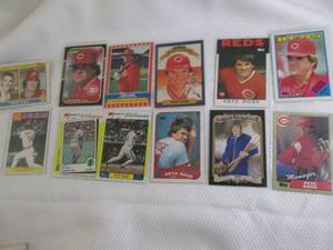 lot 90 image: Assorted Pete Rose Cards...