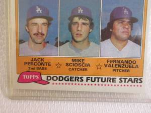 lot 92 image: 1981 Topps Fernando Valenzuela Rook...