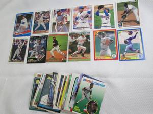 lot 156 image: Assorted Baseball Star Cards...