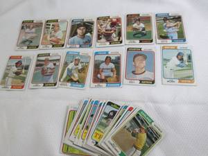 lot 222 image: Assorted 1974 Topps Baseball Cards...